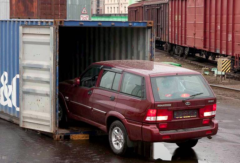 Жд перевозка автомобиля  из Перми в Санкт-Петербург