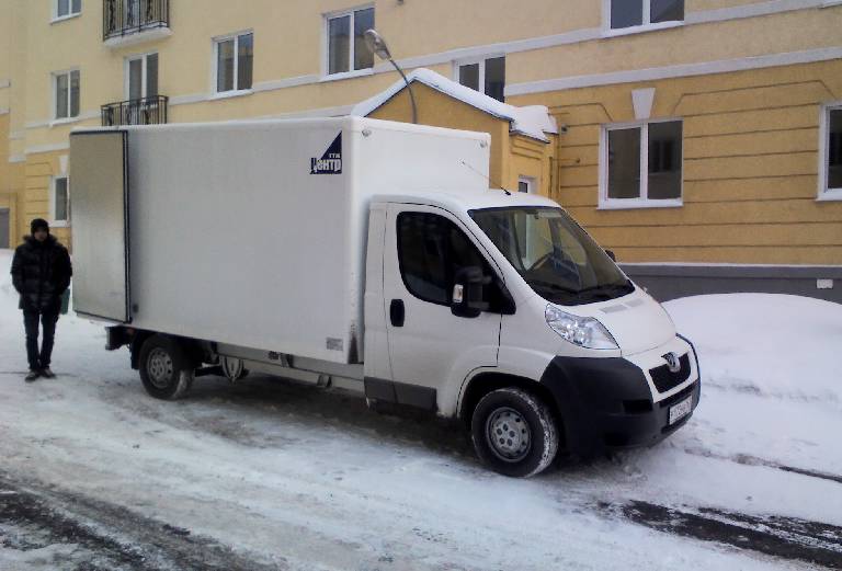 Перевозка срочно! 2 холодильника h2 метры лежа из Москва в Красногорск